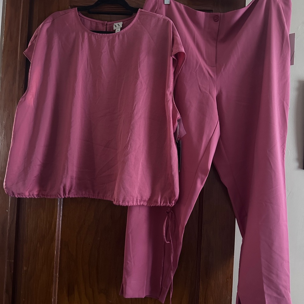 Worthington Pink Two-Piece Set 🩷🩷